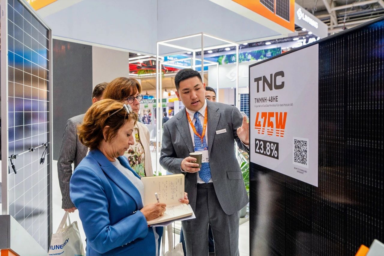 448a7282b47329afa5dab49744cdb978.jpg 448a7282b47329afa5dab49744cdb978.jpg