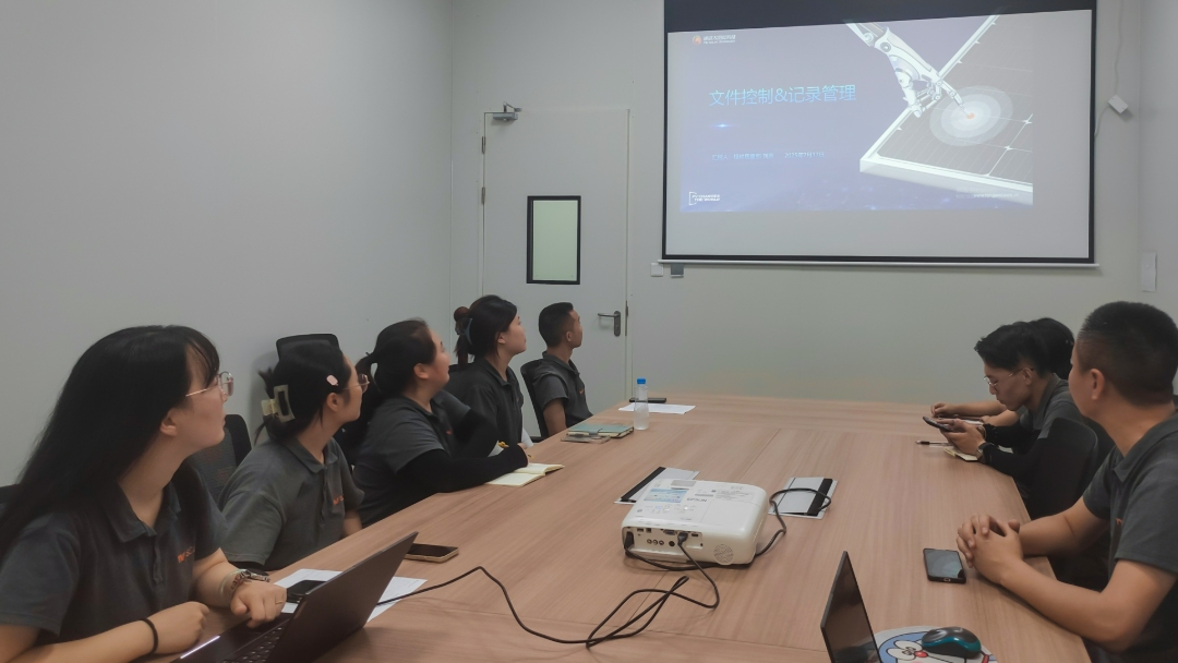 f39c42688780d66ba4c14afe61fe9cd4.jpg f39c42688780d66ba4c14afe61fe9cd4.jpg