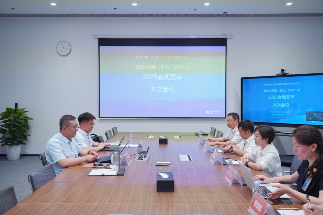 6bafdf44ff0584c85d03abf26b7c9570.jpg 6bafdf44ff0584c85d03abf26b7c9570.jpg