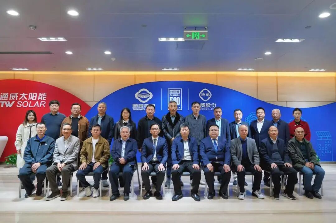 08296b2a2ea914e6b3a48006ff9c2026.jpg 08296b2a2ea914e6b3a48006ff9c2026.jpg